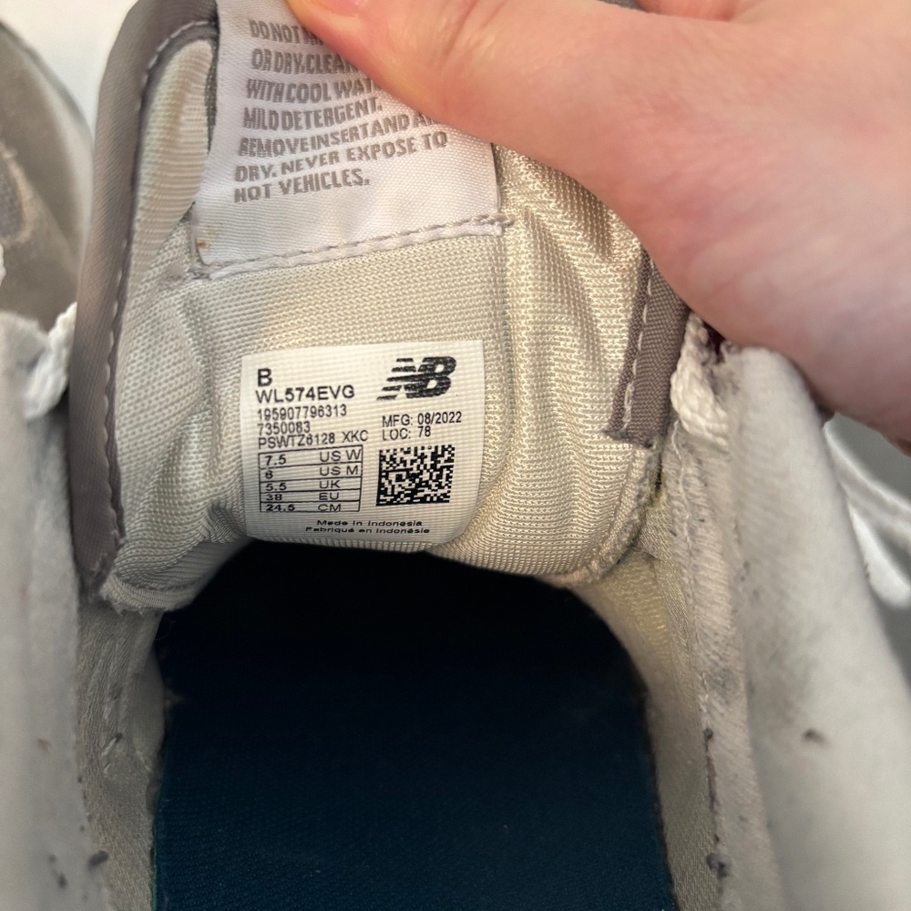 New Balance 574 Core - Picture 8 of 8